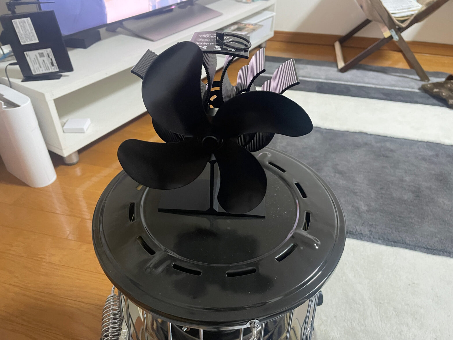 アルパカストーブ用にストーブファンを購入！温度計付きで快適にキャンプ わんことOUTDOOR